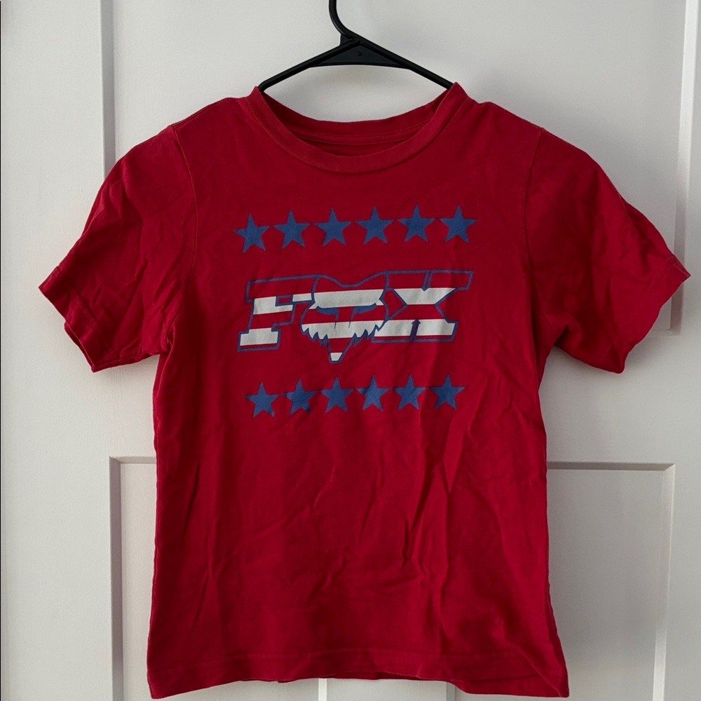 Fox Kids Red and Blue Star Graphic Tee